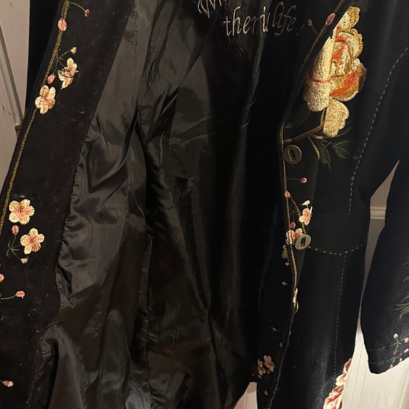 Paparazzi by Biz  Black Embroidered Floral coat - Picture 11 of 15